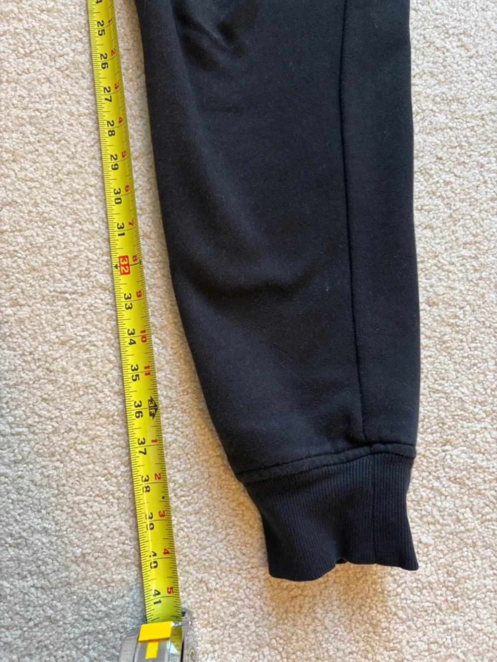 The North Face Men’s Black Fleece Joggers EUC